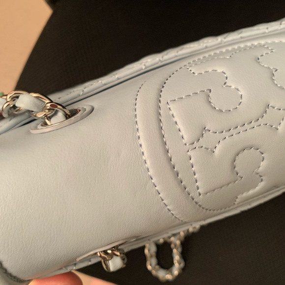 Tory Burch Fleming icy blue leather convertible shoulder bag /crossbody - Picture 11 of 15